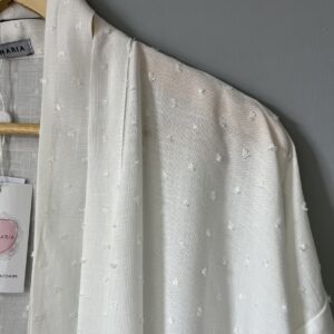 Coleção Colors: Kimono Jasmim off-white pipoca