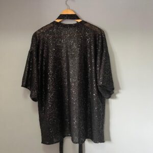 Coleção Brilhe: Kimono Peônia em paetê preto